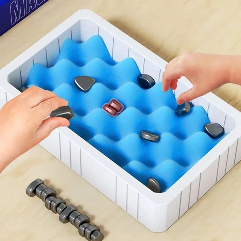 MAGNETIC CHESS GAME